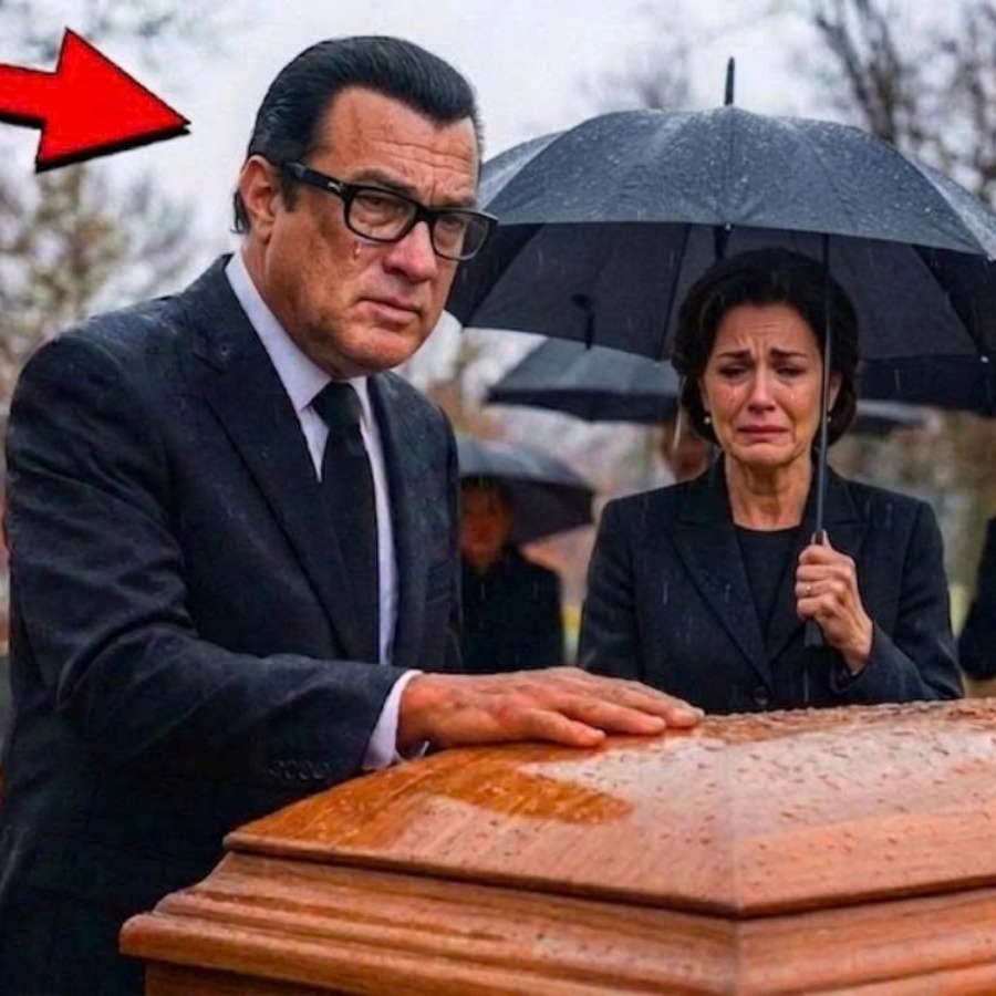 Steven Seagal attended Chuck Norris’s funeral, but what he did brought everyone to tears.