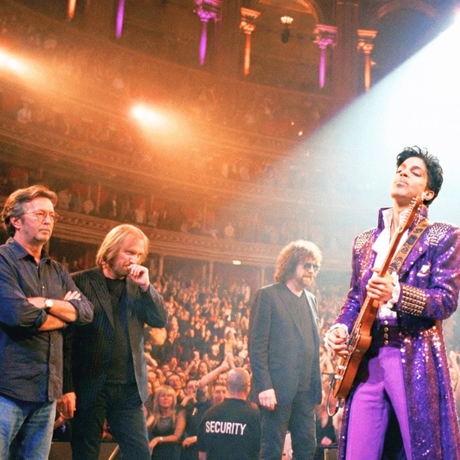 Rolling Stone LEFT Prince Off ‘Greatest Guitarists’ List — What Prince Did Next SHOCKED the World D