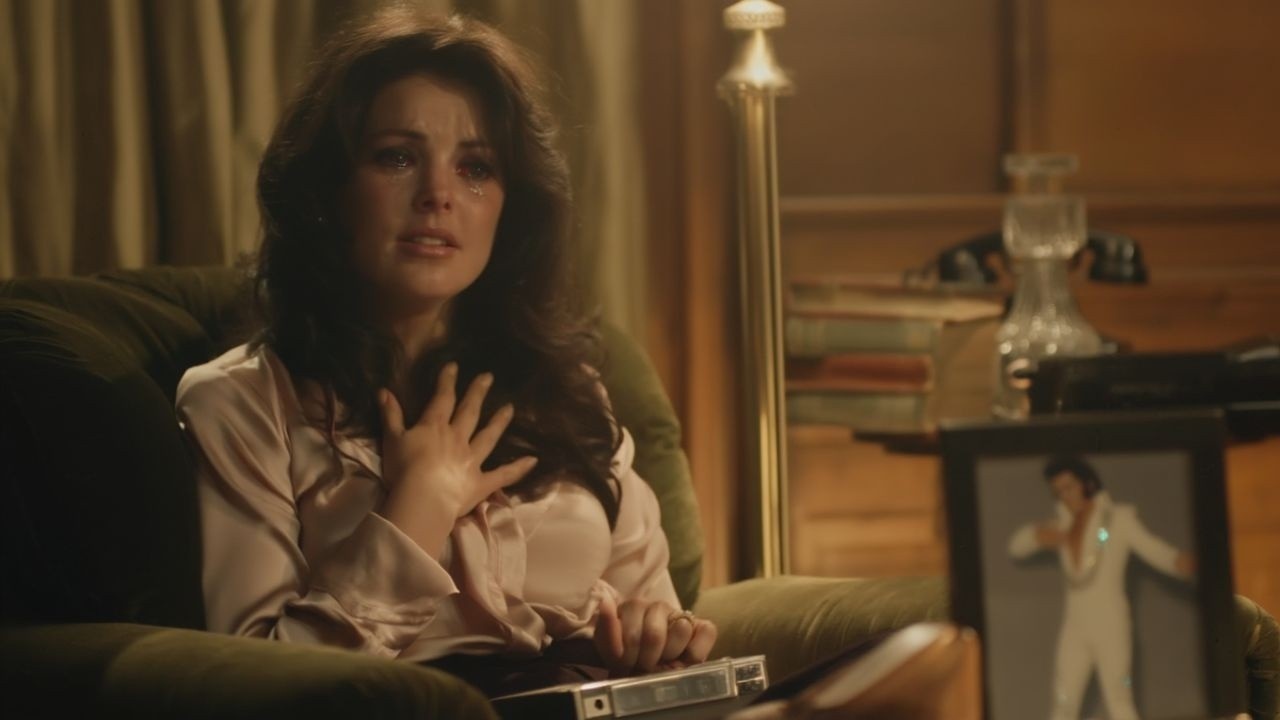Priscilla HEARD Elvis’s Final Message Alone — She Never Had the Strength to Play It Again