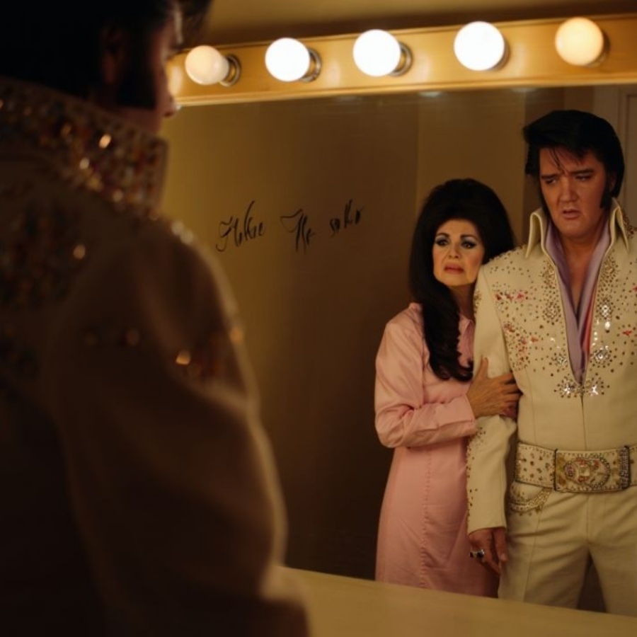 Elvis Wrote Three Words on His Mirror Before He Died — Priscilla Finally Revealed Them