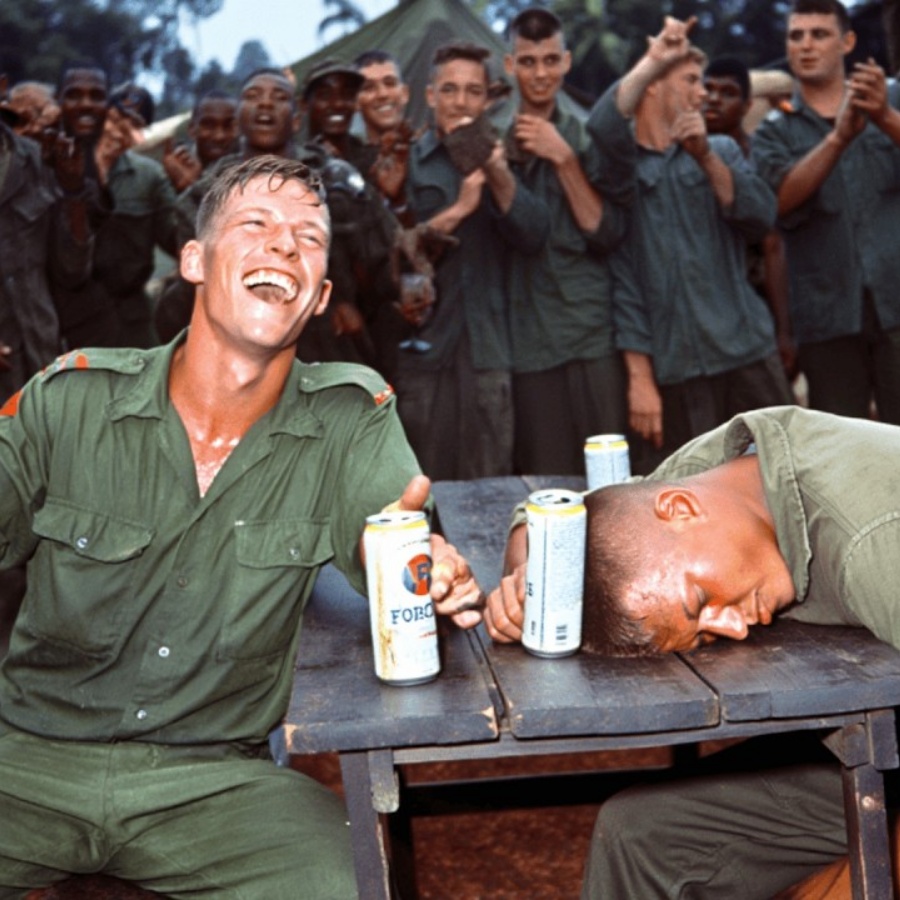“Do Not Try to Outdrink the Australians” – The Medical Advisory Sent to US Marines Before Deployment