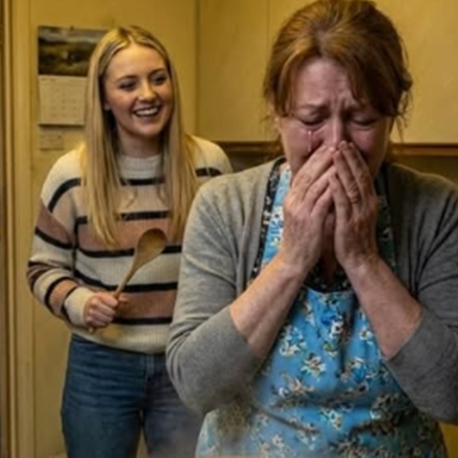 I Was Stirring Soup When My Daughter-in-Law Smashed a Ladle Over My Head—and My Son Turned Up the TV to Drown Me Out. That Was the Moment I Chose to Change My Life Forever D