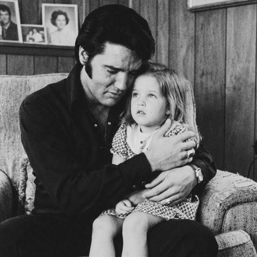 Elvis Sang to His Daughter After Divorce — His Voice Cracked — She Asked “Why Are You Crying?” D