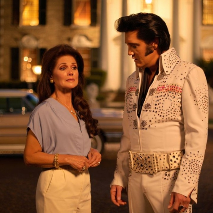 Priscilla stood outside Graceland one last time — Elvis’s hidden message waited for her