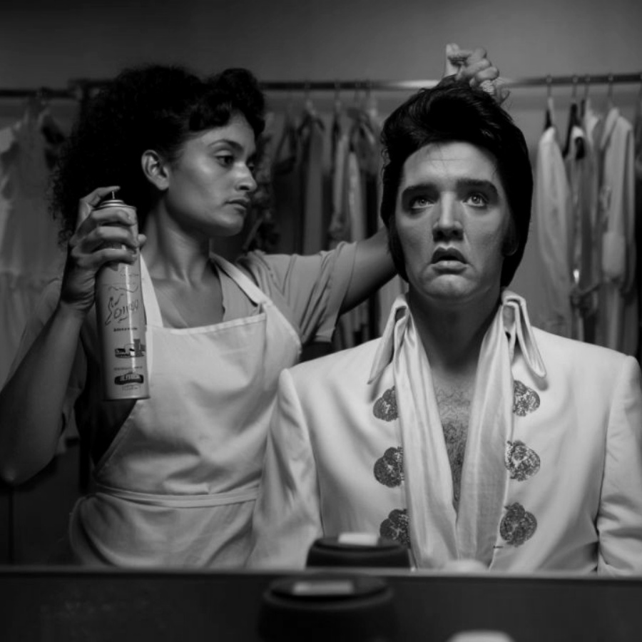 Elvis Told His Hairstylist a Secret Minutes Before Going on Stage — She Revealed It Decades Later