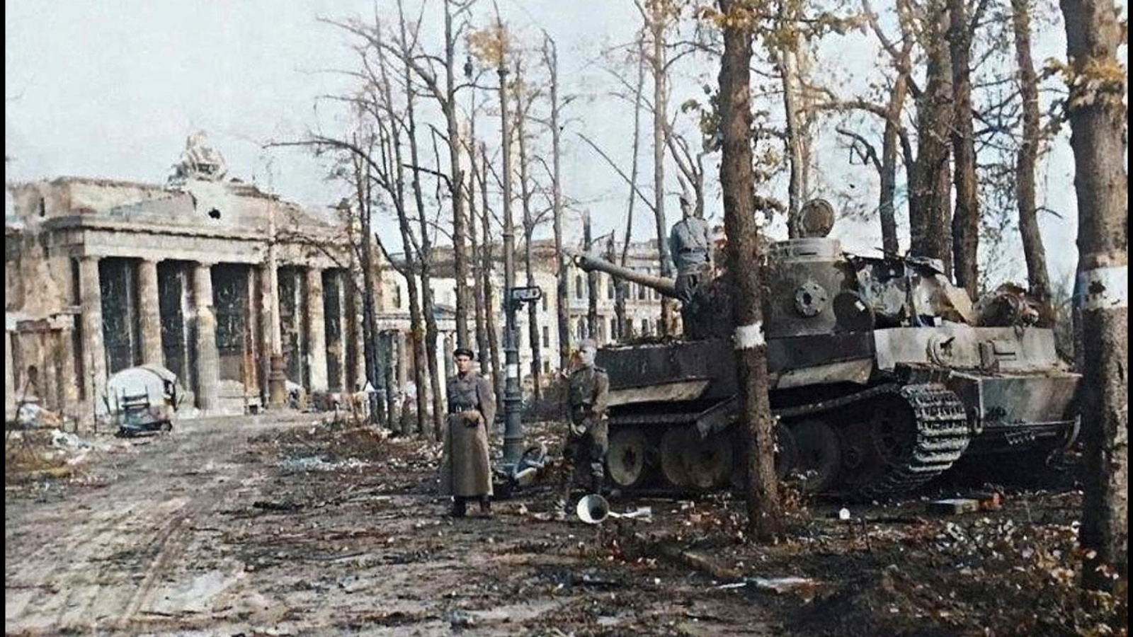 Tiergarten Tiger Tank – Last Stand at the Brandenburg Gate